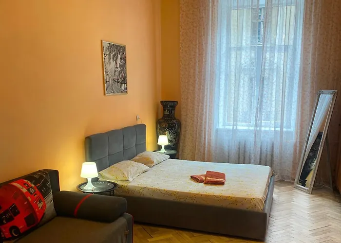 Lvivskiy Zatyshok Two Bedrooms Isolated With Balcony