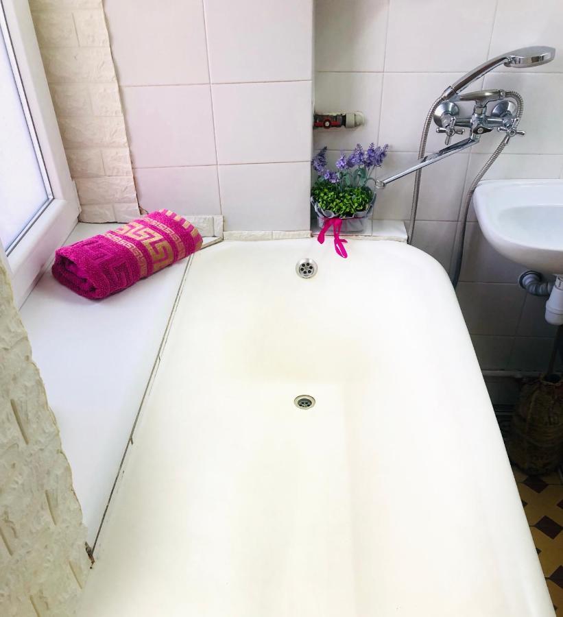 Lvivskiy Zatyshok Two Bedrooms Isolated With Balcony * Lviv