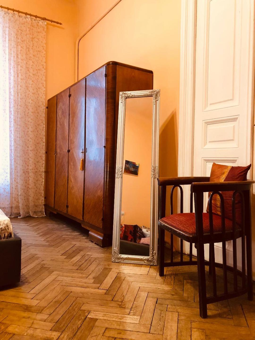 Apartment Lvivskiy Zatyshok Two Bedrooms Isolated With Balcony
