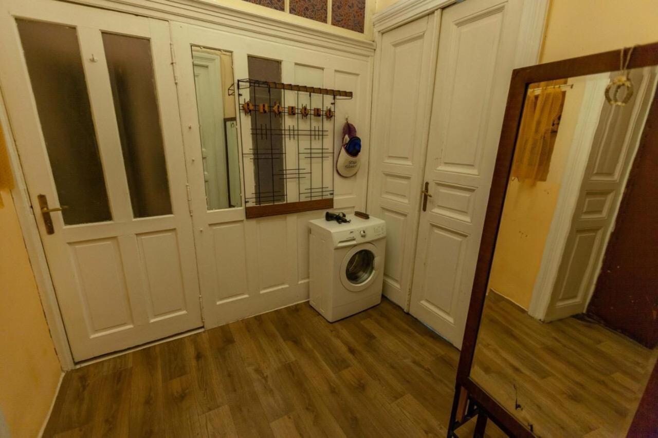 Apartment Lvivskiy Zatyshok Two Bedrooms Isolated With Balcony *